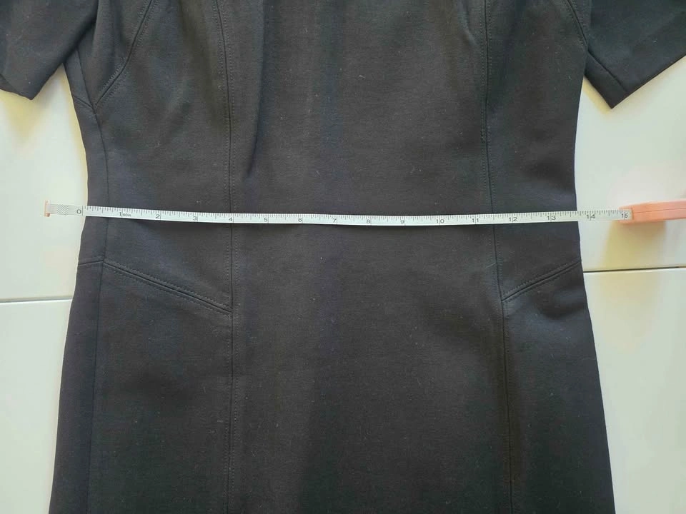 T Tahari Black Short Sleeve Sheath Dress - Size 2 - photo 4