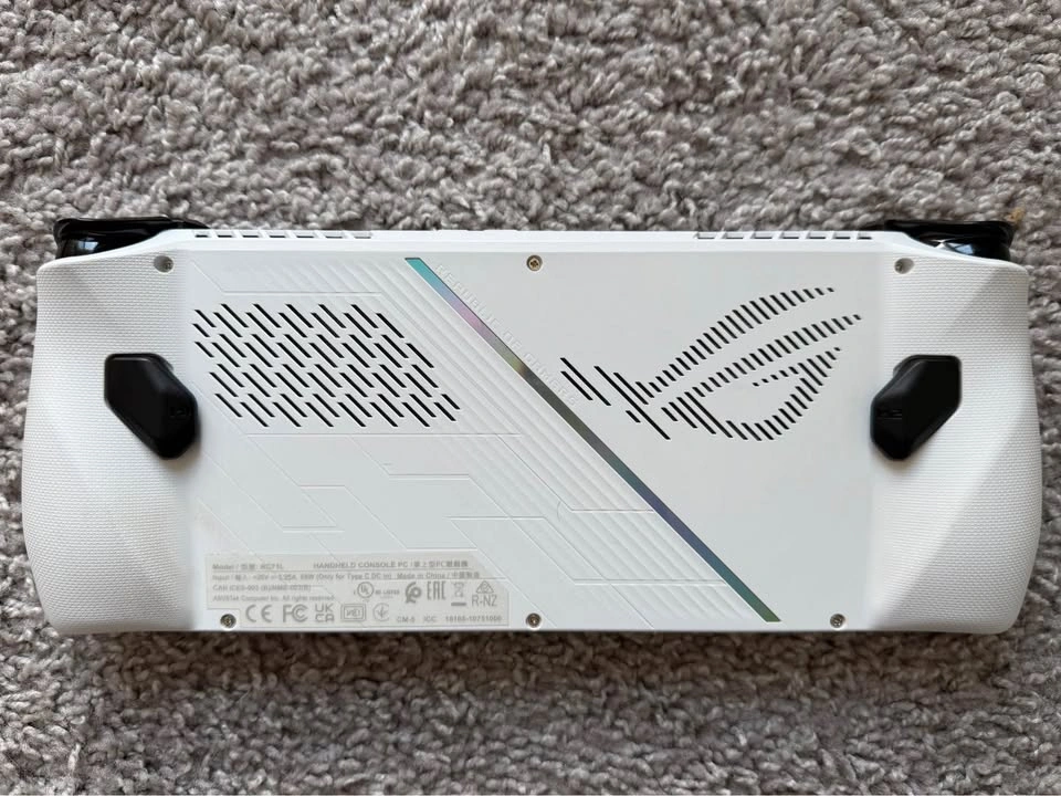 Asus Rog Ally Z1E - photo 2