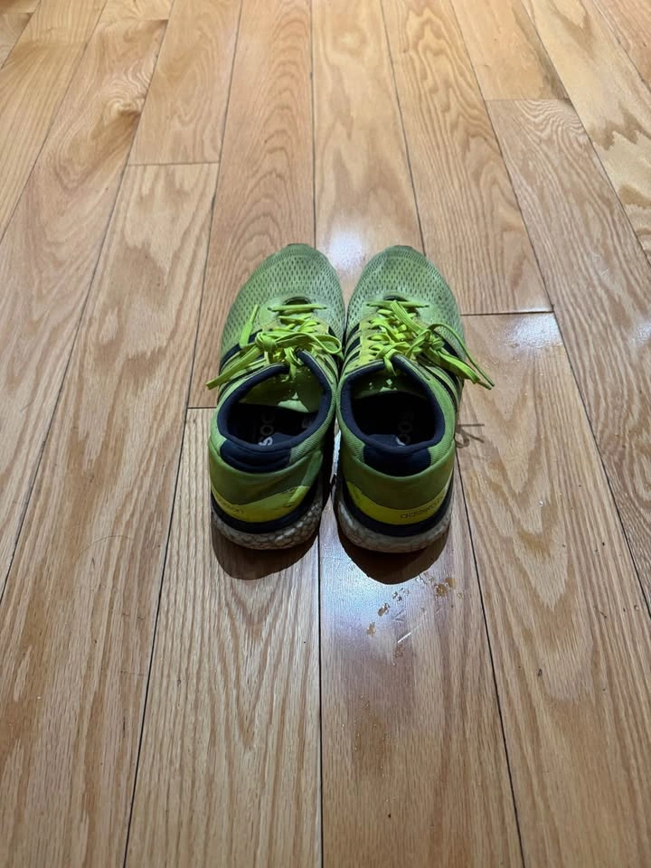 Adidas Boost Yellow Size 8 Mens - photo 4