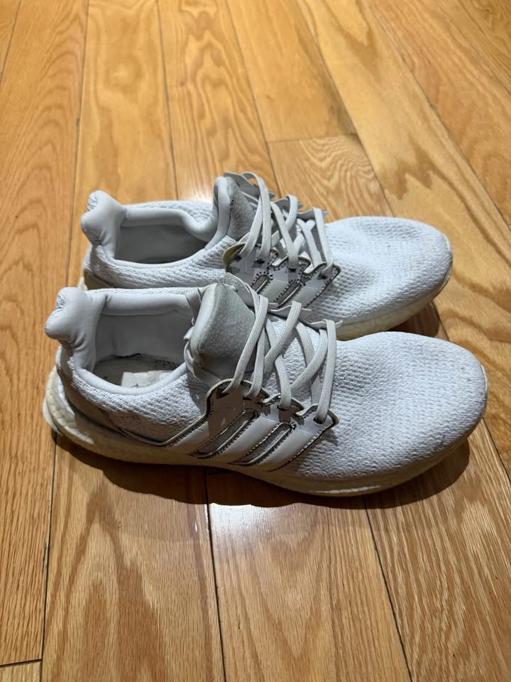 Adidas Boost Mens 11 - White - PRICE NEGOTIABLE - photo 4