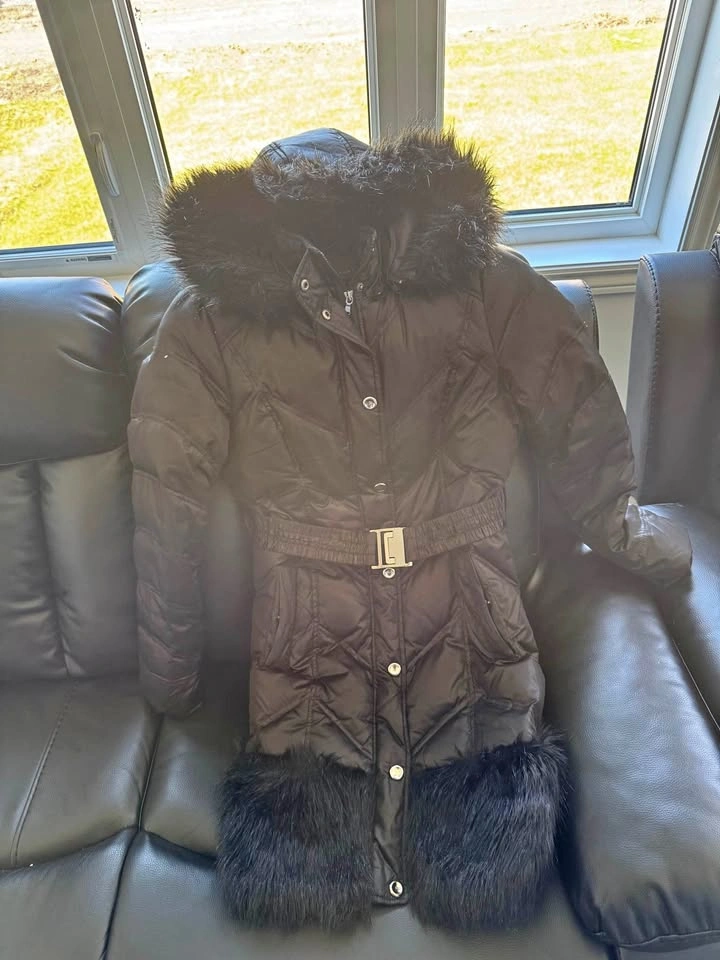 Black Puffer Winter Coat Fur Trim Belt