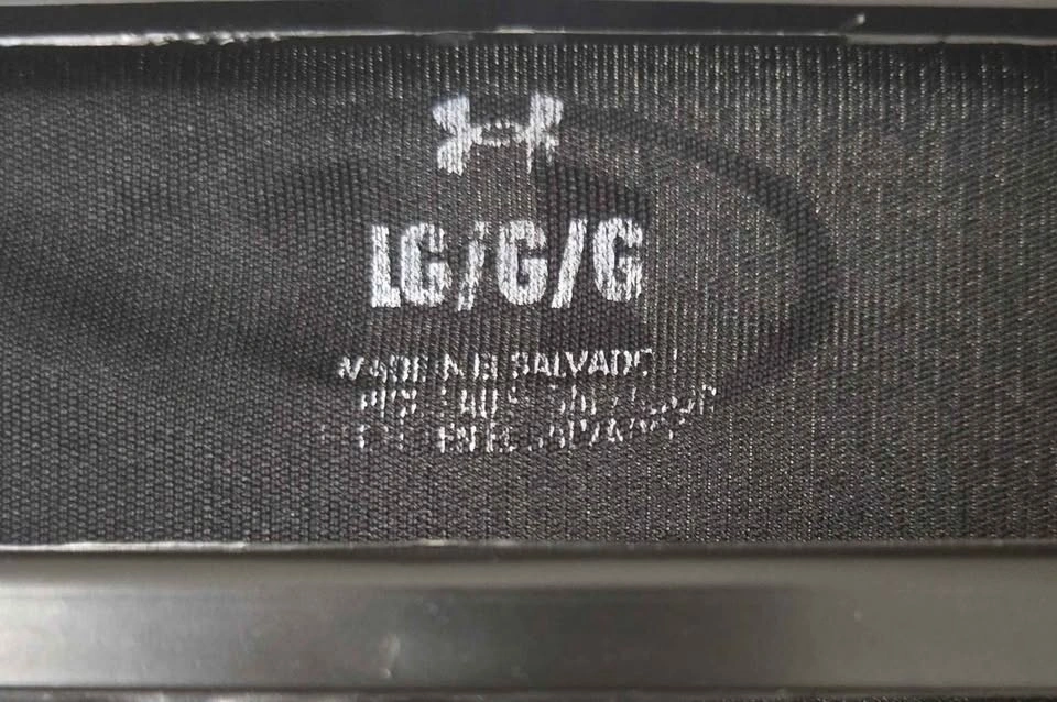 Under Armour Men's Large Black Graphic Logo Short Sleeve TEE. - photo 3