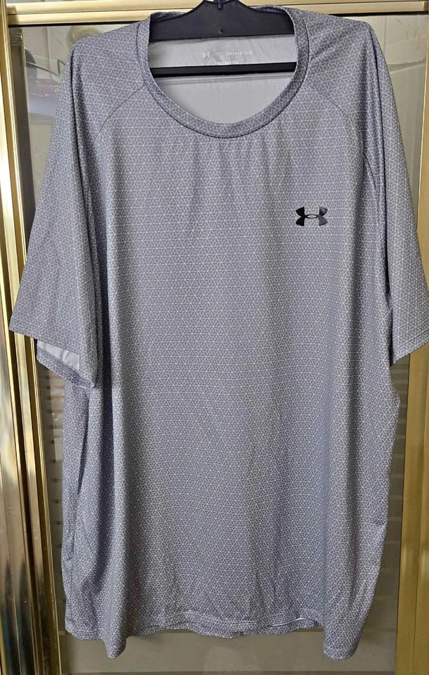 UnderArmour Men's Mosaic TEE - XXL / 2XL. $18 OBO.