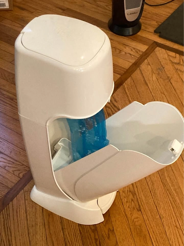 Diaper Genie Complete loaded for baby’s loads - photo 4
