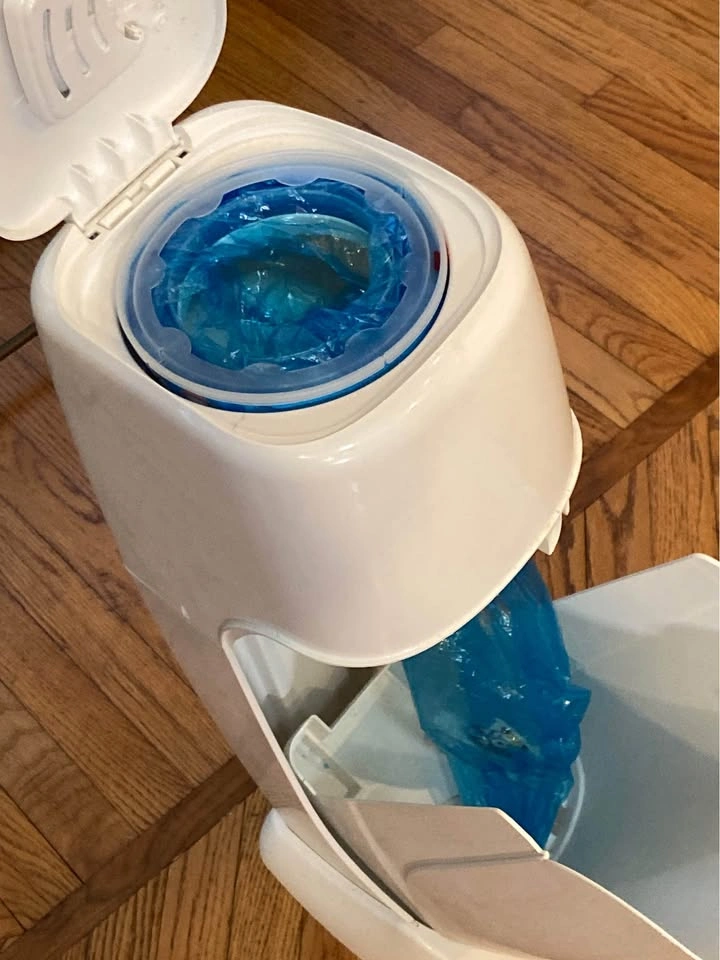 Diaper Genie Complete loaded for baby’s loads - photo 5