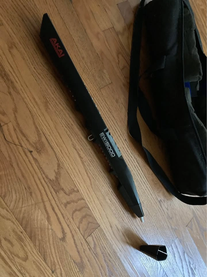 Akai EWI 5000 Wind Instrument - Gently Used - photo 4