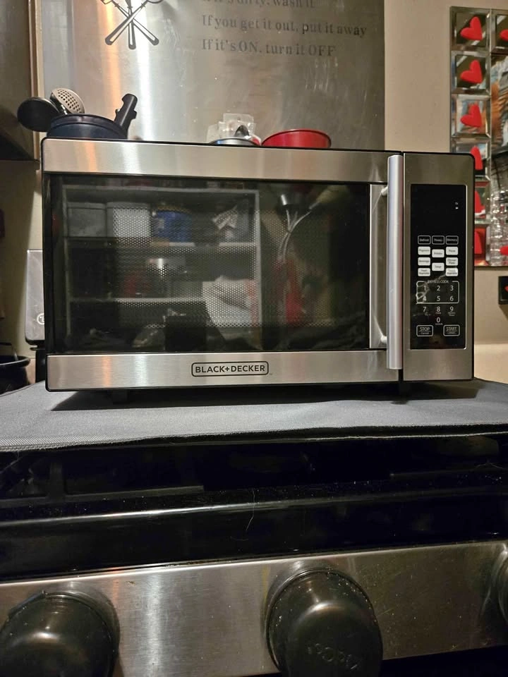 Black+Decker Microwave