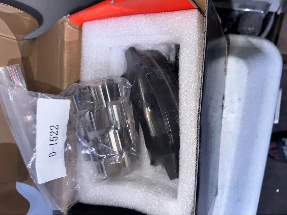 A-Premium Rear Ceramic Disc Brake Pad Set BPD13630 New - photo 3