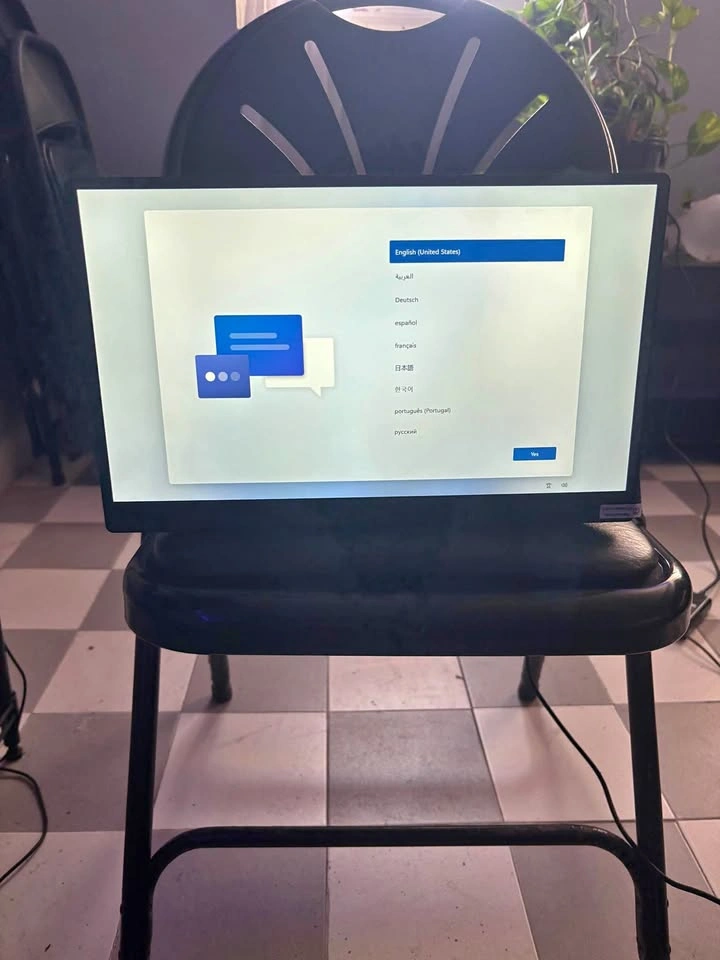 15.6" All-in-One Desktop Computer