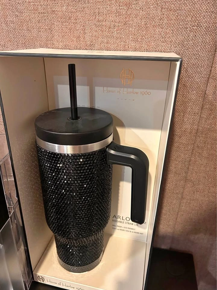 House of Harlow 1960 tumbler
