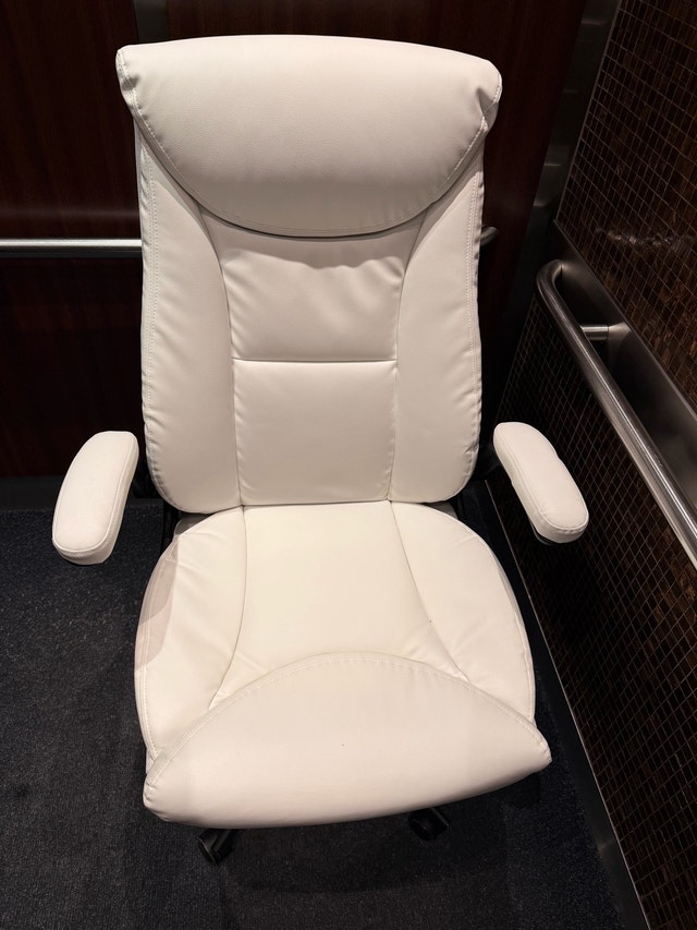Office Chair - photo 5