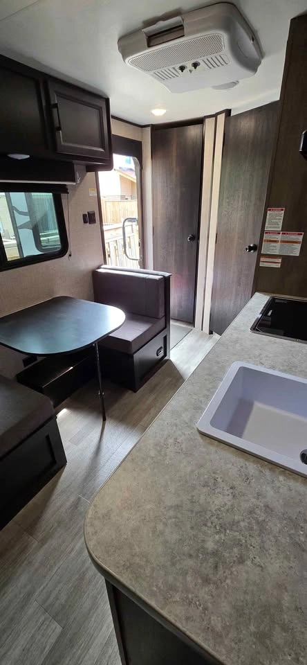 2022 Jayco Jayflight STX 195RB Travel Trailer - photo 3