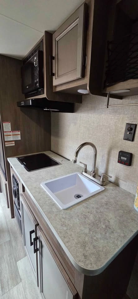 2022 Jayco Jayflight STX 195RB Travel Trailer - photo 4