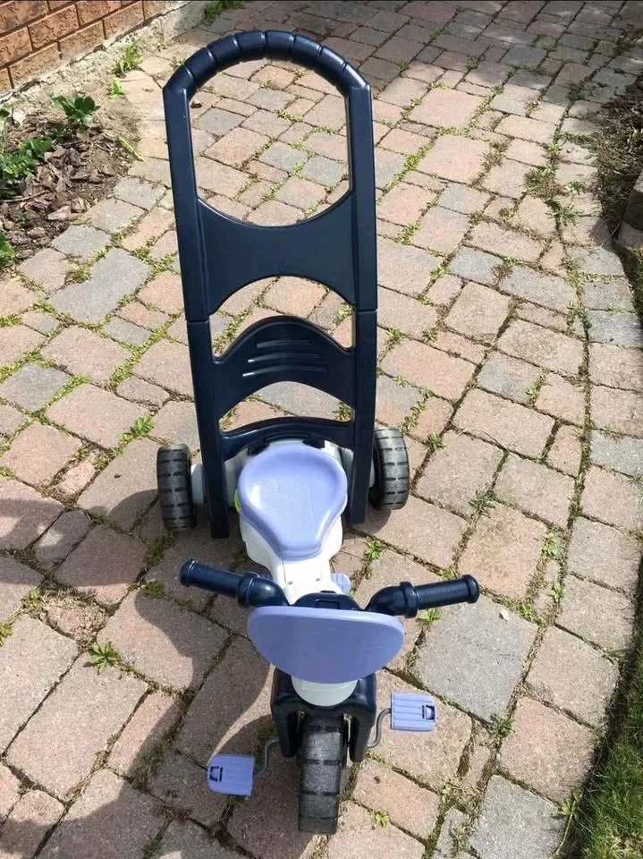 EUC Fisher Price Trike image indicator(3)