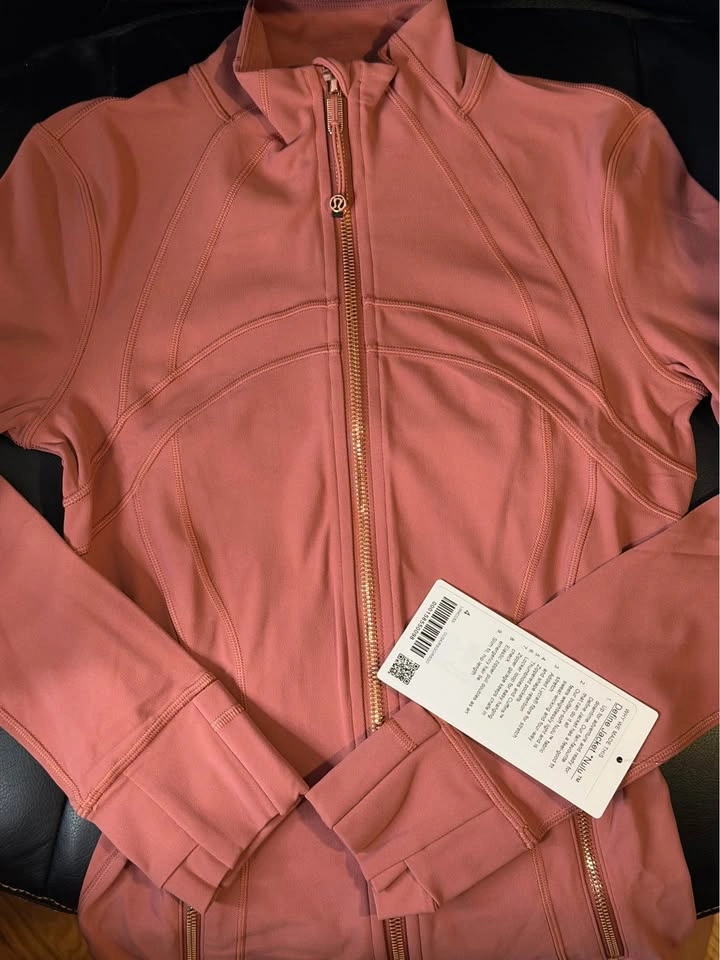 Lululemon Define Jacket - Rose Gold Zipper - Size 4 - photo 4