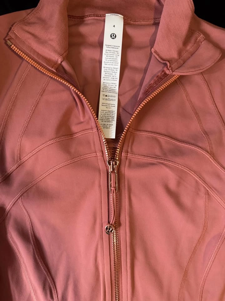 Lululemon Define Jacket - Rose Gold Zipper - Size 4 - photo 5
