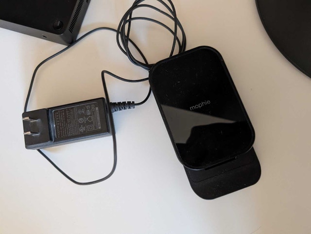 Dell Dock, Mophie Charger, Logitech Webcam Bundle - photo 2