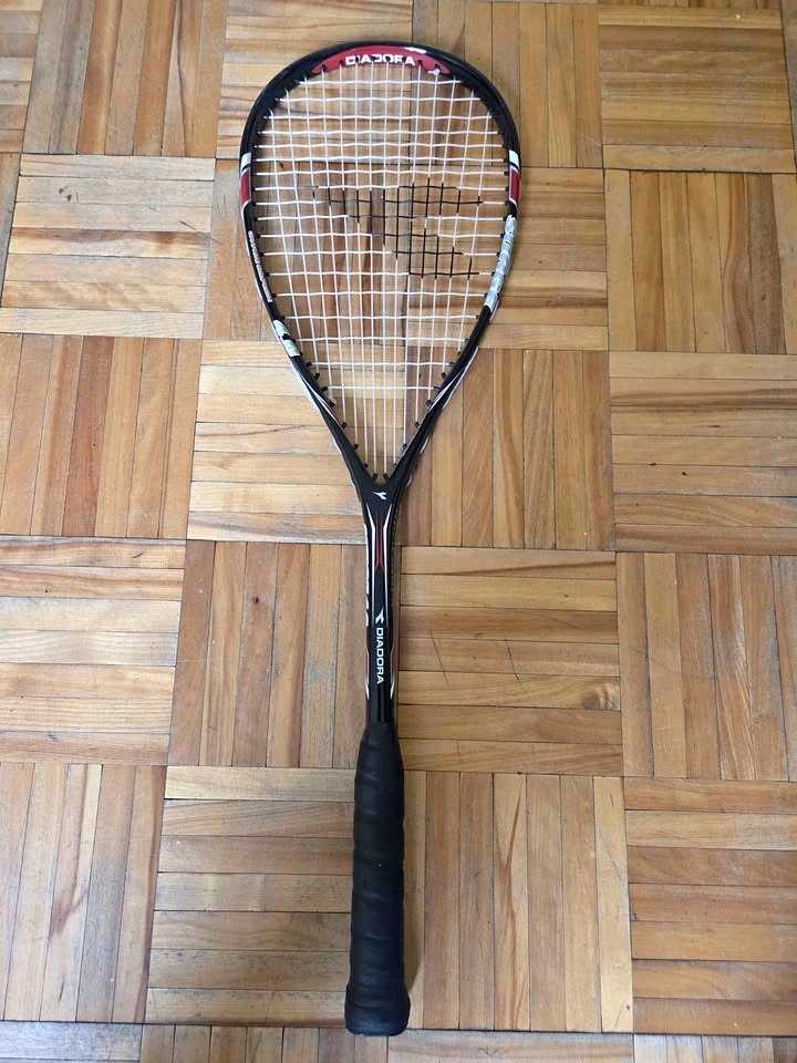 Diadora Surge 4.0 Squash Racket