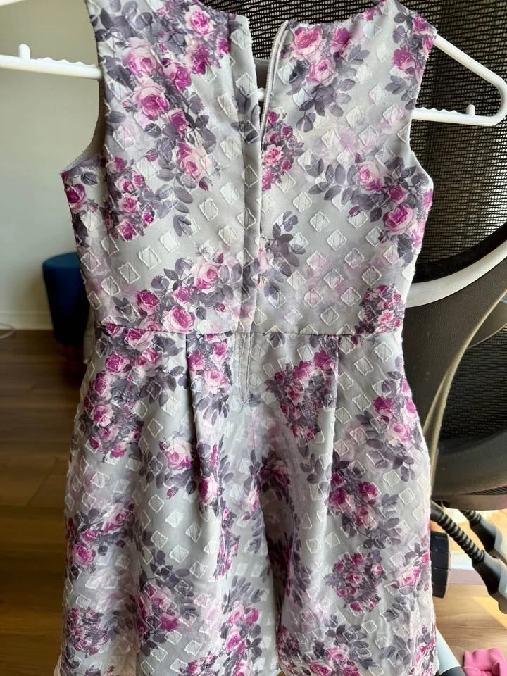 Girls spring/summer dress 6-8 years - photo 3