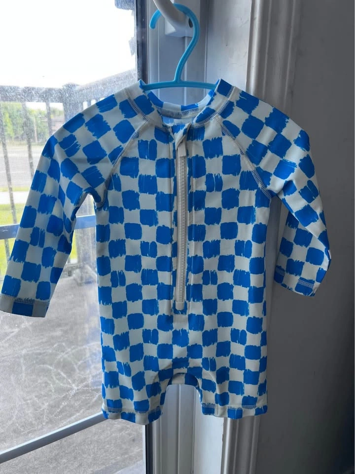 Baby Swimsuit and Sun Cap (0-12 Months) - photo 4