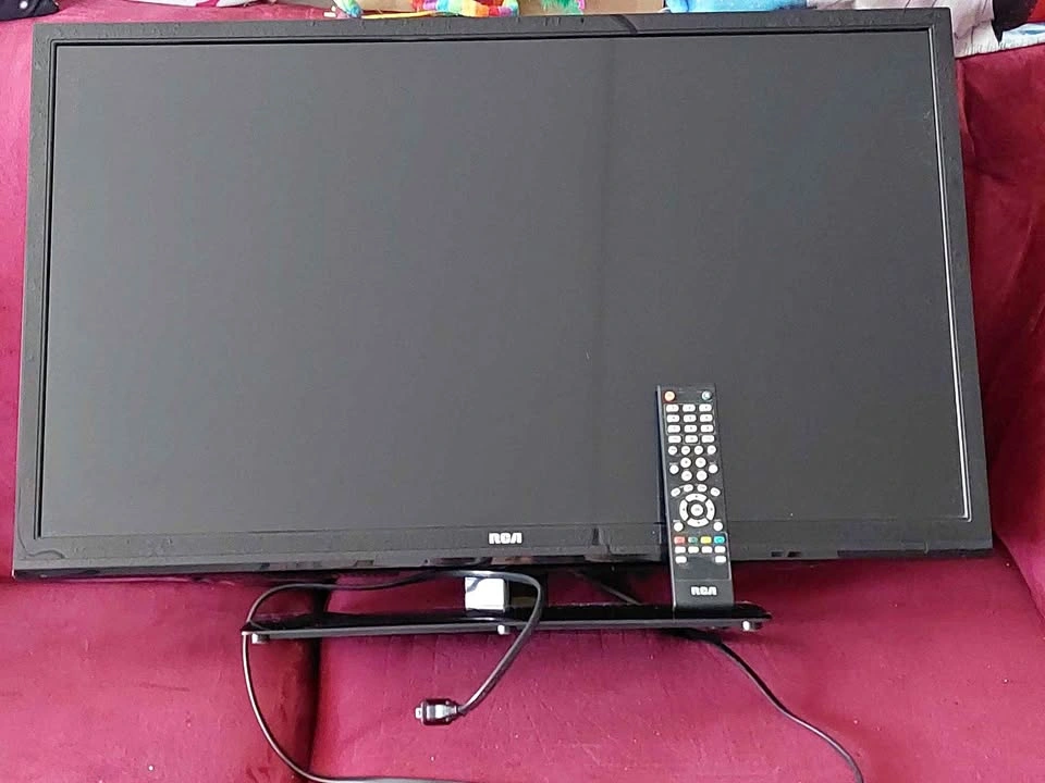 32" RCA TV