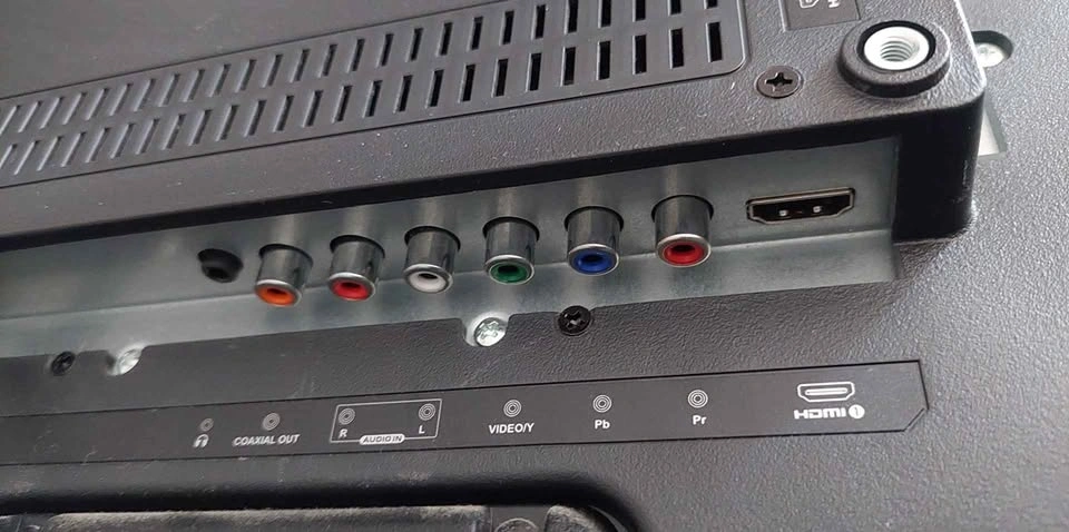 32" RCA TV - photo 4