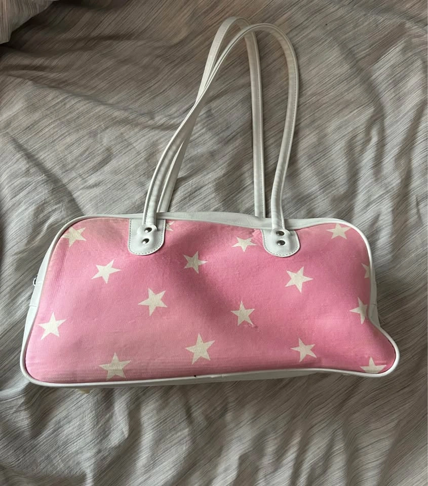 Cute pink duffel bag - photo 3