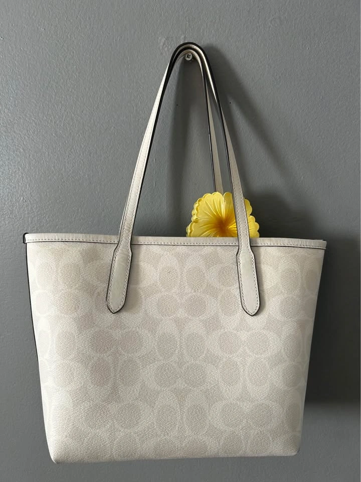 Coach Small City Tote Bag Gold - photo 2
