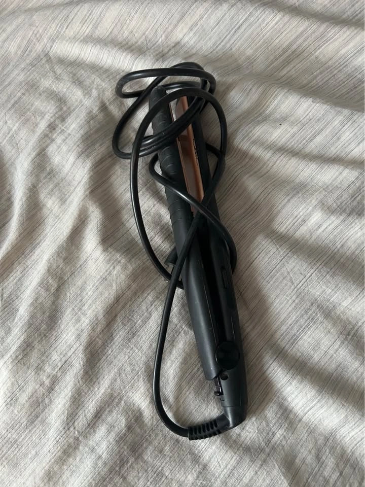 ProGemei Hair Straightener - photo 2