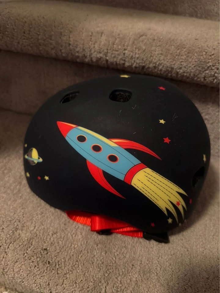 Haro Shredder 16” Kids Bike + Helmet - photo 5