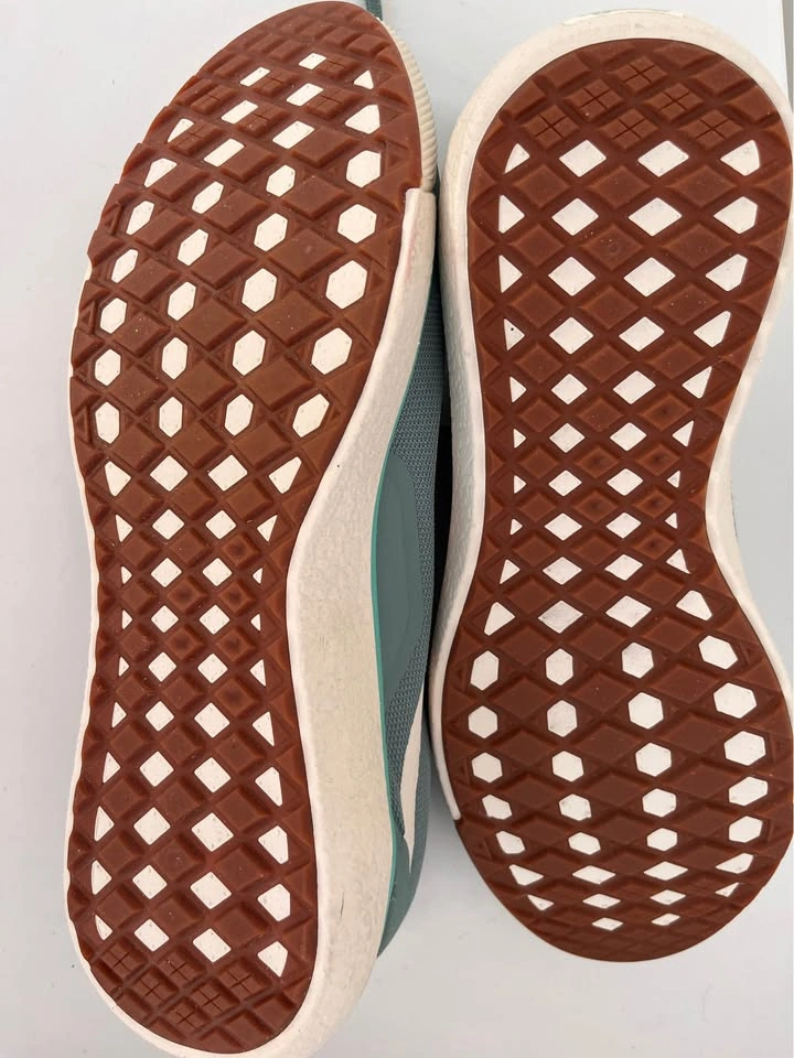 Brand New Vans UltraRange EXO (Men's 11.5 / Women's 13) - photo 4