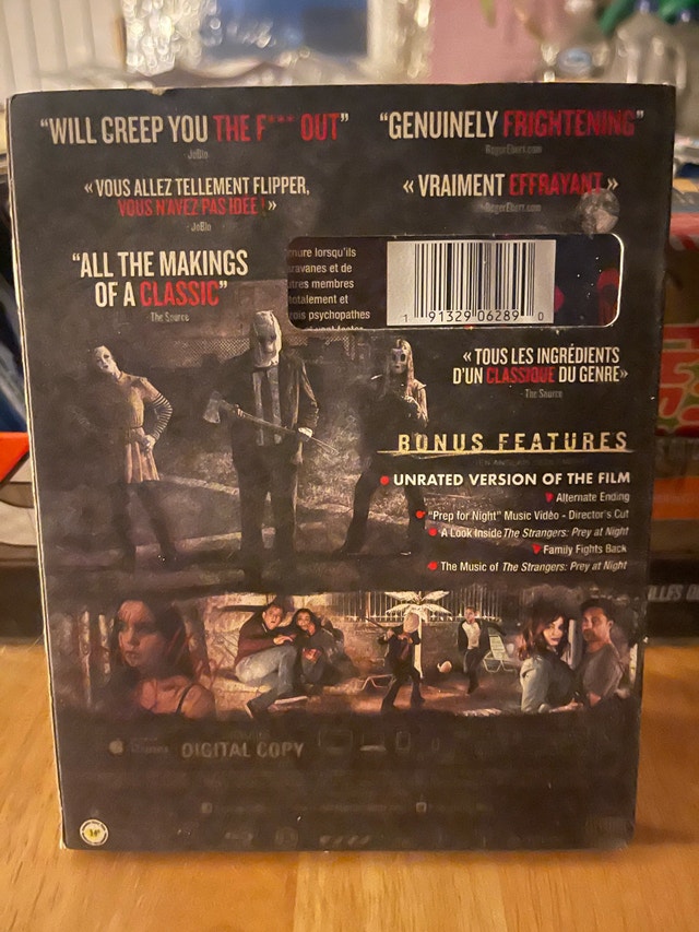 The Strangers Blu-Ray - photo 2