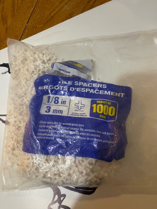 Tile Spacers - 1000 ct 1/8 inch - photo 2