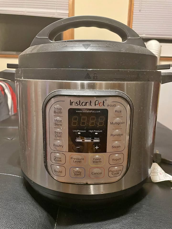 Instant Pot Duo Multi-Use Pressure Cooker