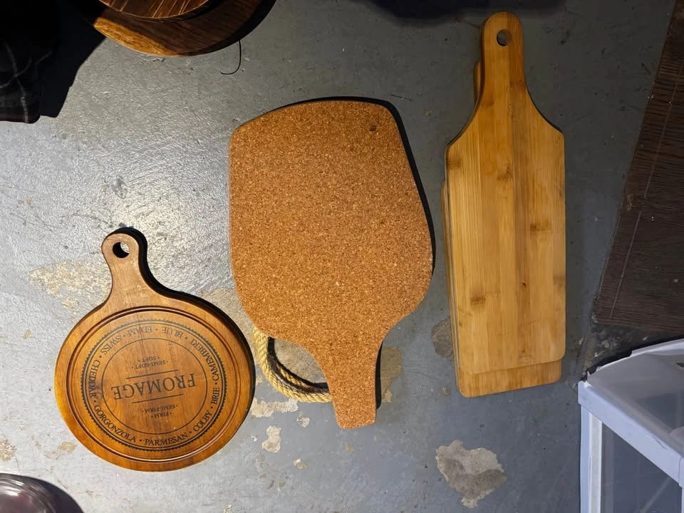 Set of 5 Wooden and Cork Serving Boards - photo 4