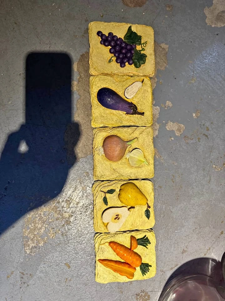 Set of 5 Fruit and Vegetable Wall Plaques