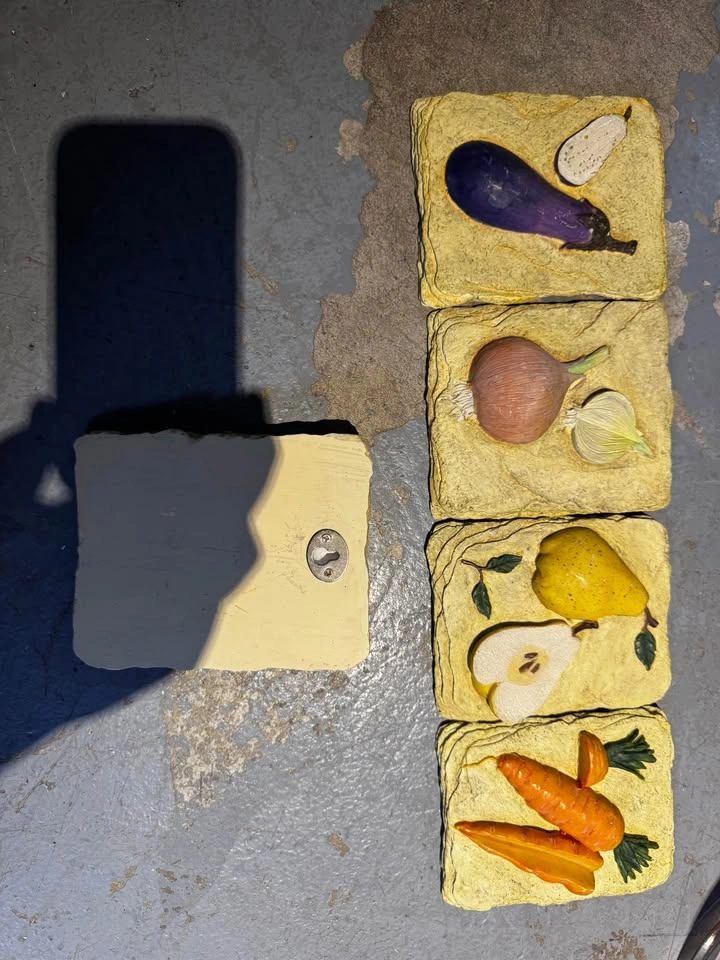 Set of 5 Fruit and Vegetable Wall Plaques - photo 2