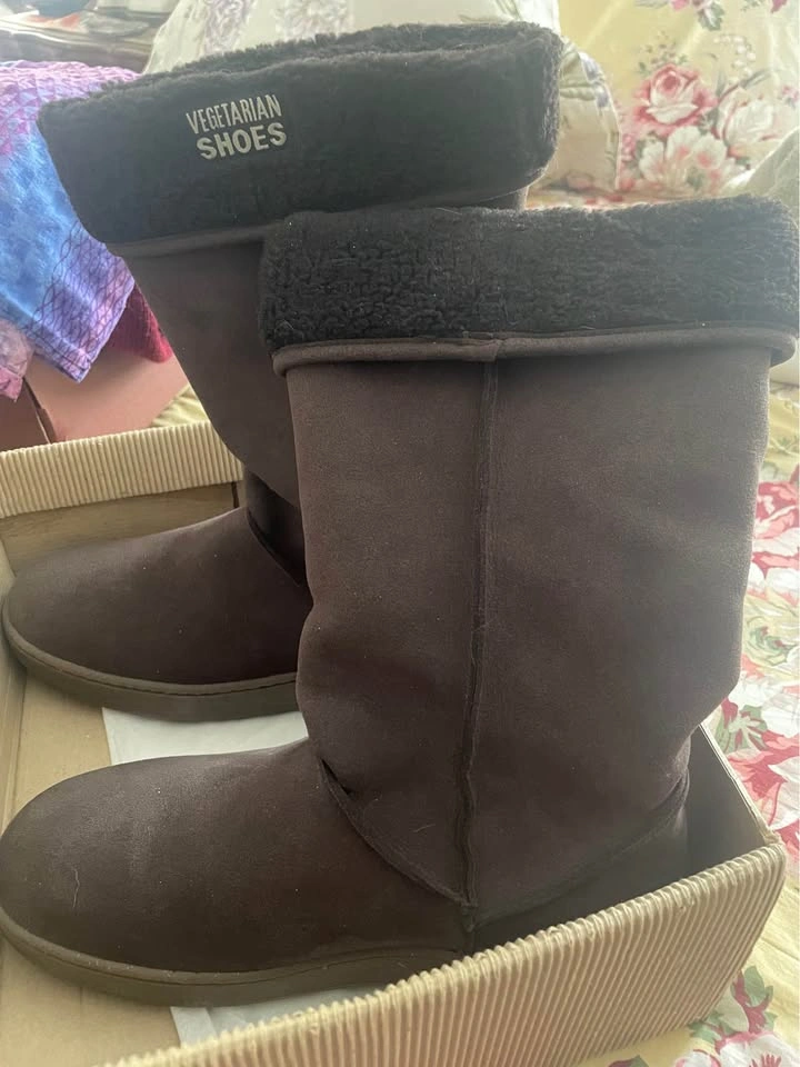 MOOSHOES VEG BOOTS NEW IN BOX SIZE 11 ORIG $170! - photo 2