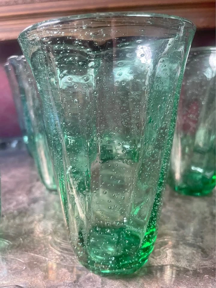 SET OF 4 BEAUTIFUL GREEN HANDBLOWN HIGHBALL/ICED TEA GLASSES! 2