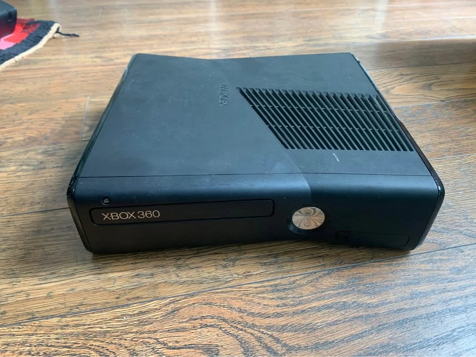 Xbox 360 and Kinect, accessories