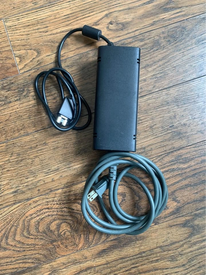 Xbox 360 and Kinect, accessories - photo 3