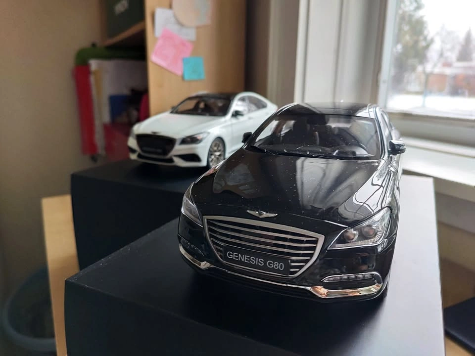 1/18 Minikraft Genesis G80 Black - photo 2