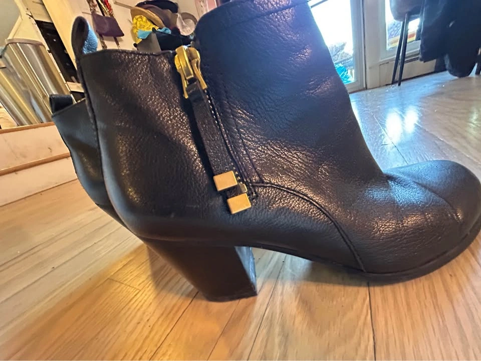 Black Leather Ankle Boots with Block Heel - photo 2