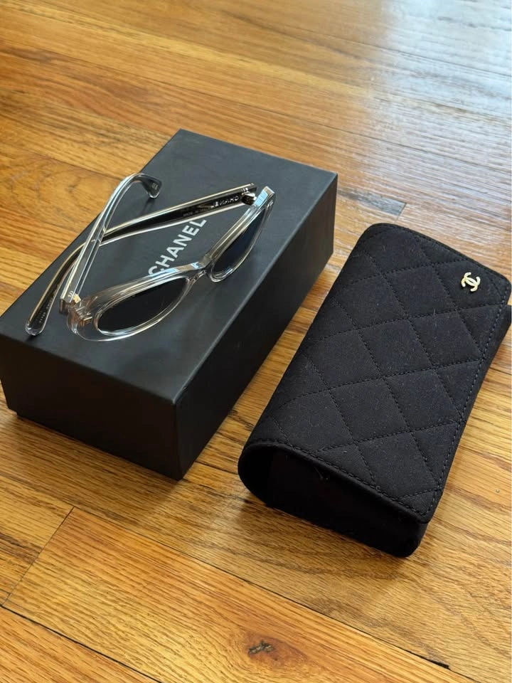 Chanel Sunglasses - photo 3