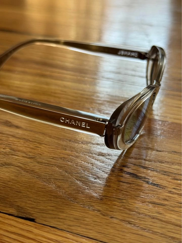 Chanel Sunglasses - photo 4
