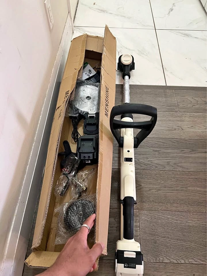 Weed wacker cordless