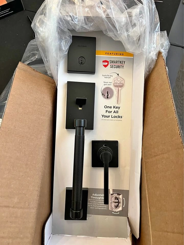 FRONT DOOR LOCK SET