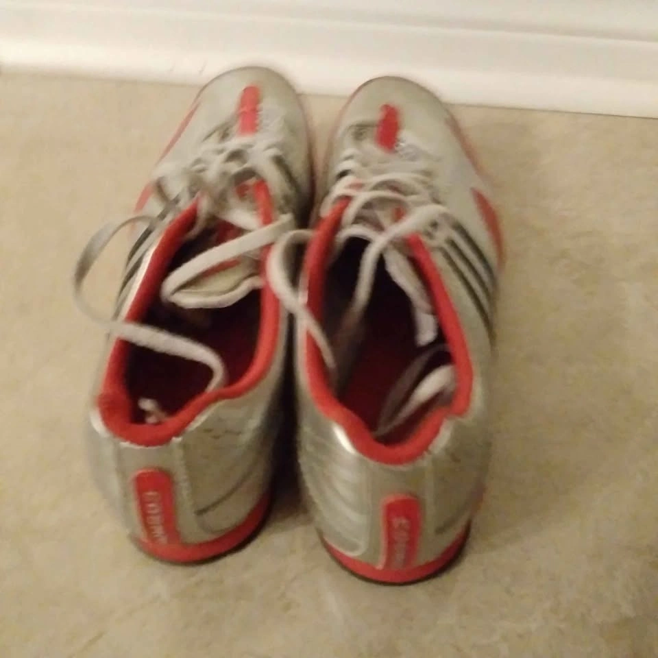 Adidas Track Shoes - Size 8.5 - photo 4