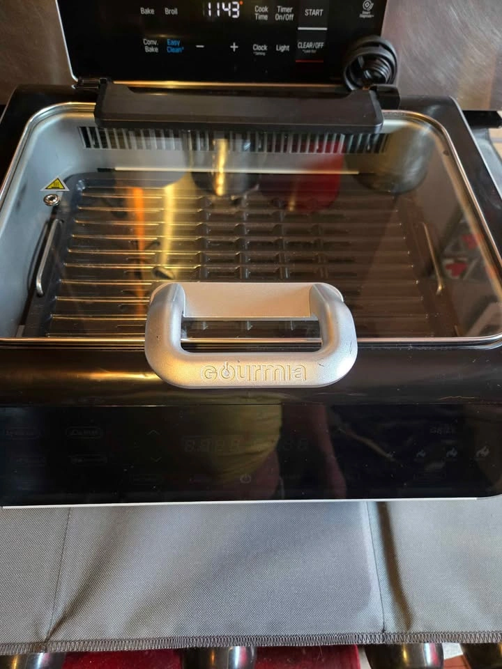 Gourmia Indoor Grill Air Fryer Combo - photo 2