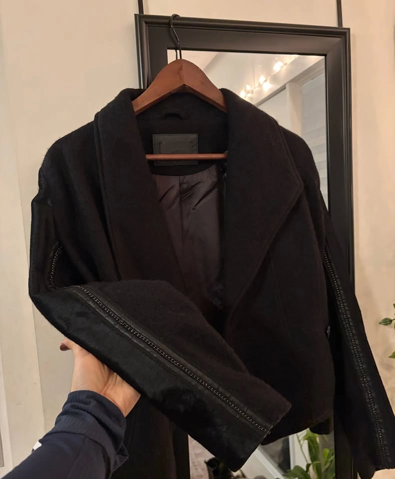 Line Black Coat Jacket (size S) - photo 2